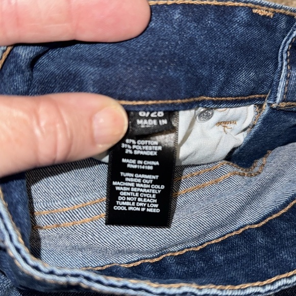 Frye Blue Straight Leg Jeans with Rich Indigo Wash - size 6/28. R - Picture 6 of 6